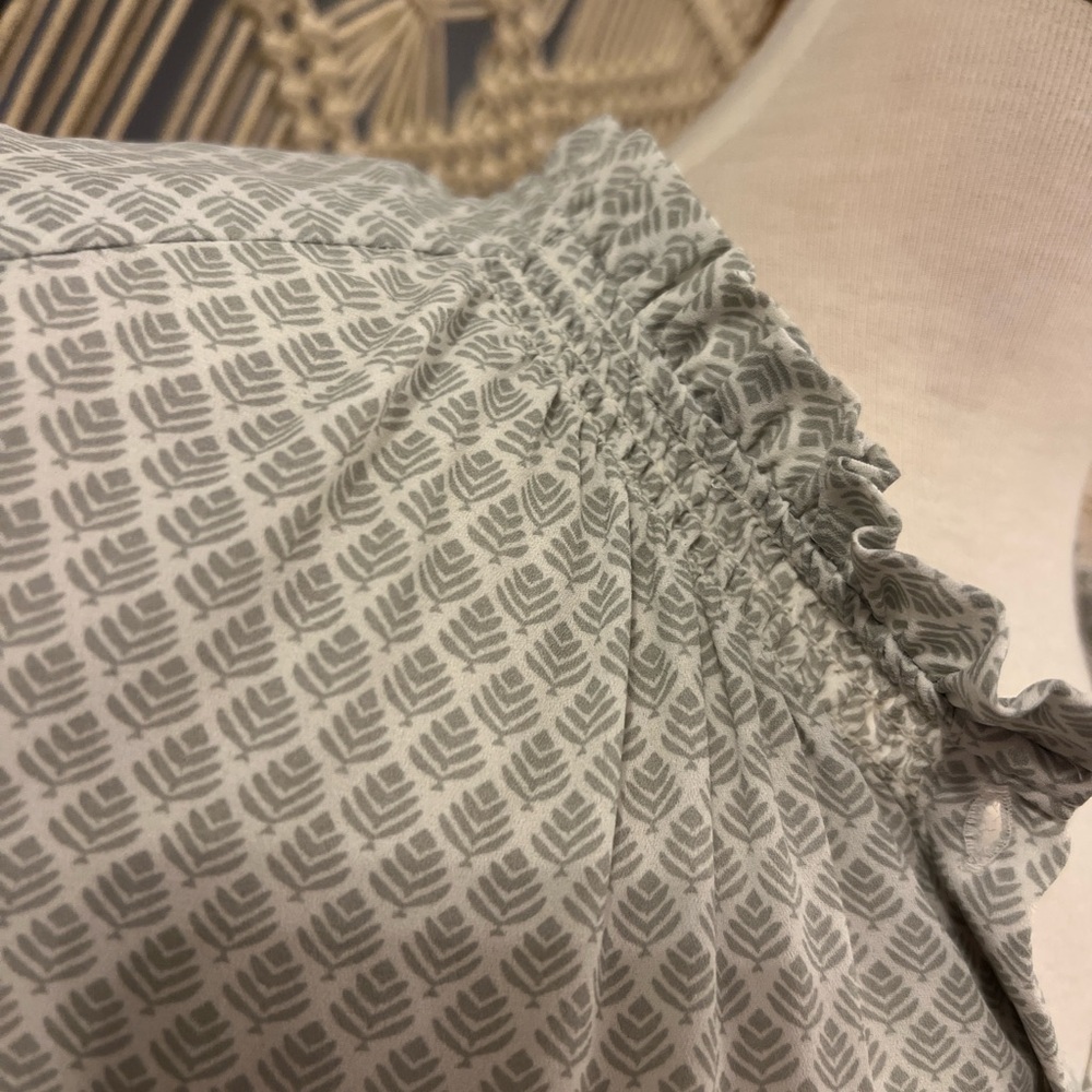 LOFT Gray Patterned Blouse - image 6